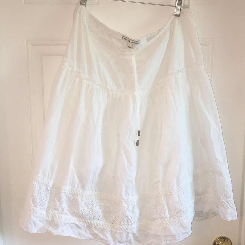 Tommy Hilfiger white skirt